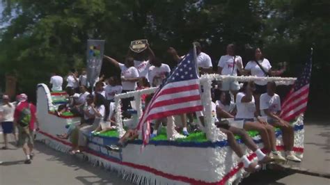 Fourth of July parades, celebrations held throughout Chicago